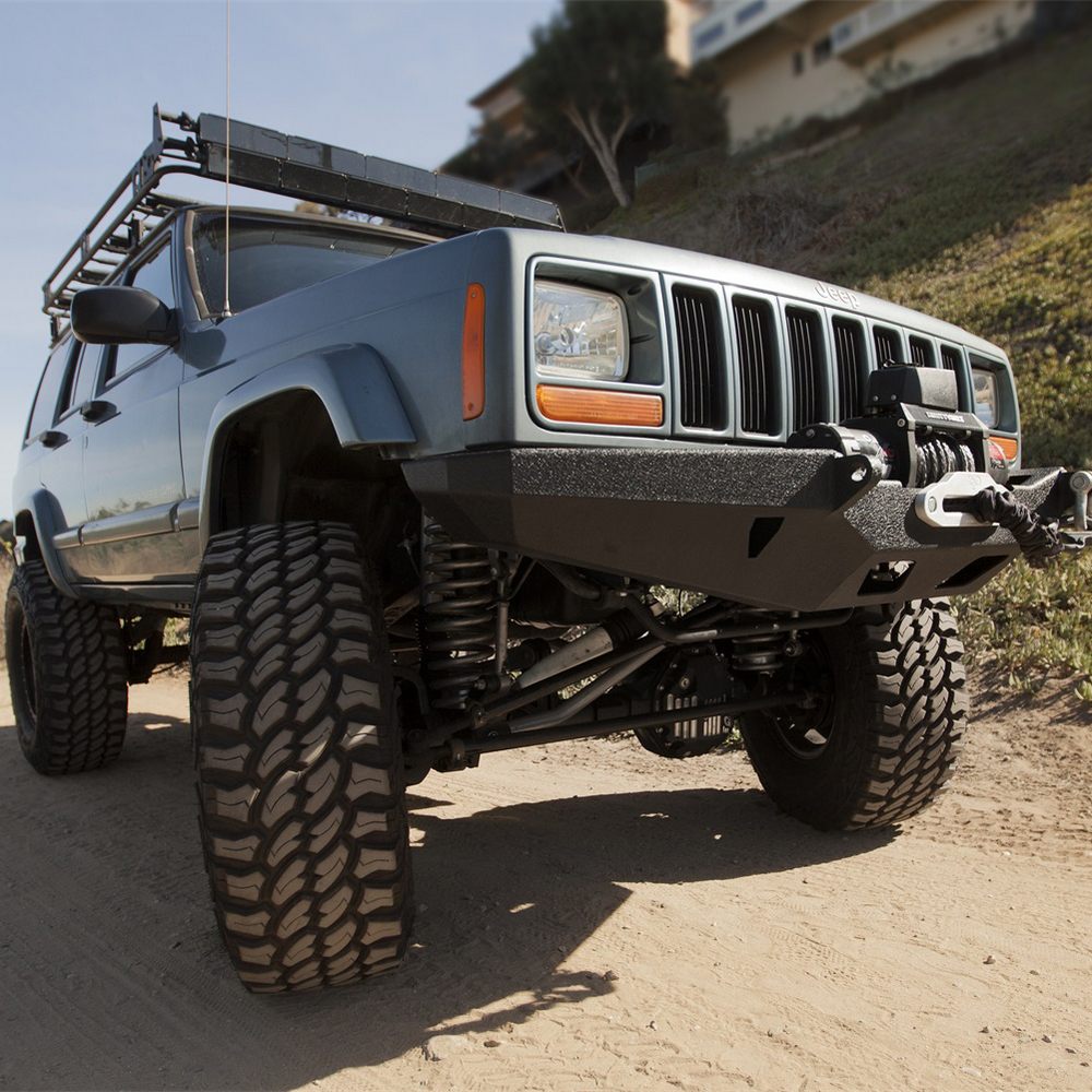 Smittybilt XRC - Rock Crawler Winch Front Bumper with D-ring Mounts (Black) Jeep XJ - 76810