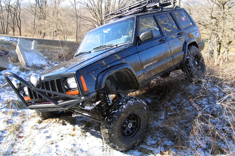 Rough Country 4.5 Inch Lift Kit RR Springs X-Series Jeep Cherokee XJ 4WD (84-01) 63330