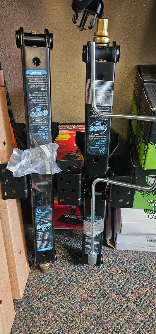 Offroad scissor jacks